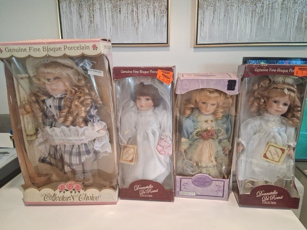 Lot of 4 Vintage Porcelain Dolls Collectors Choice Donnatella De Roma Bisque NIB